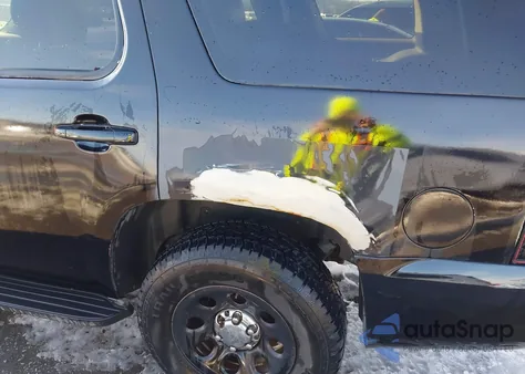 2012 Chevrolet Tahoe Commercial Fleet z USA, uszkodzony, nr VIN 1GNLC2E02CR243843